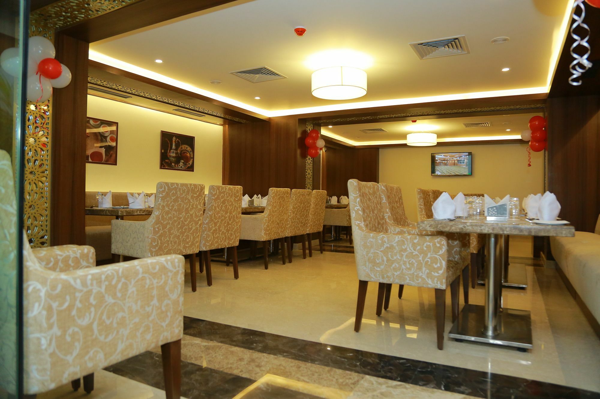 Ss Lumina Hotel Бангалор Екстериор снимка