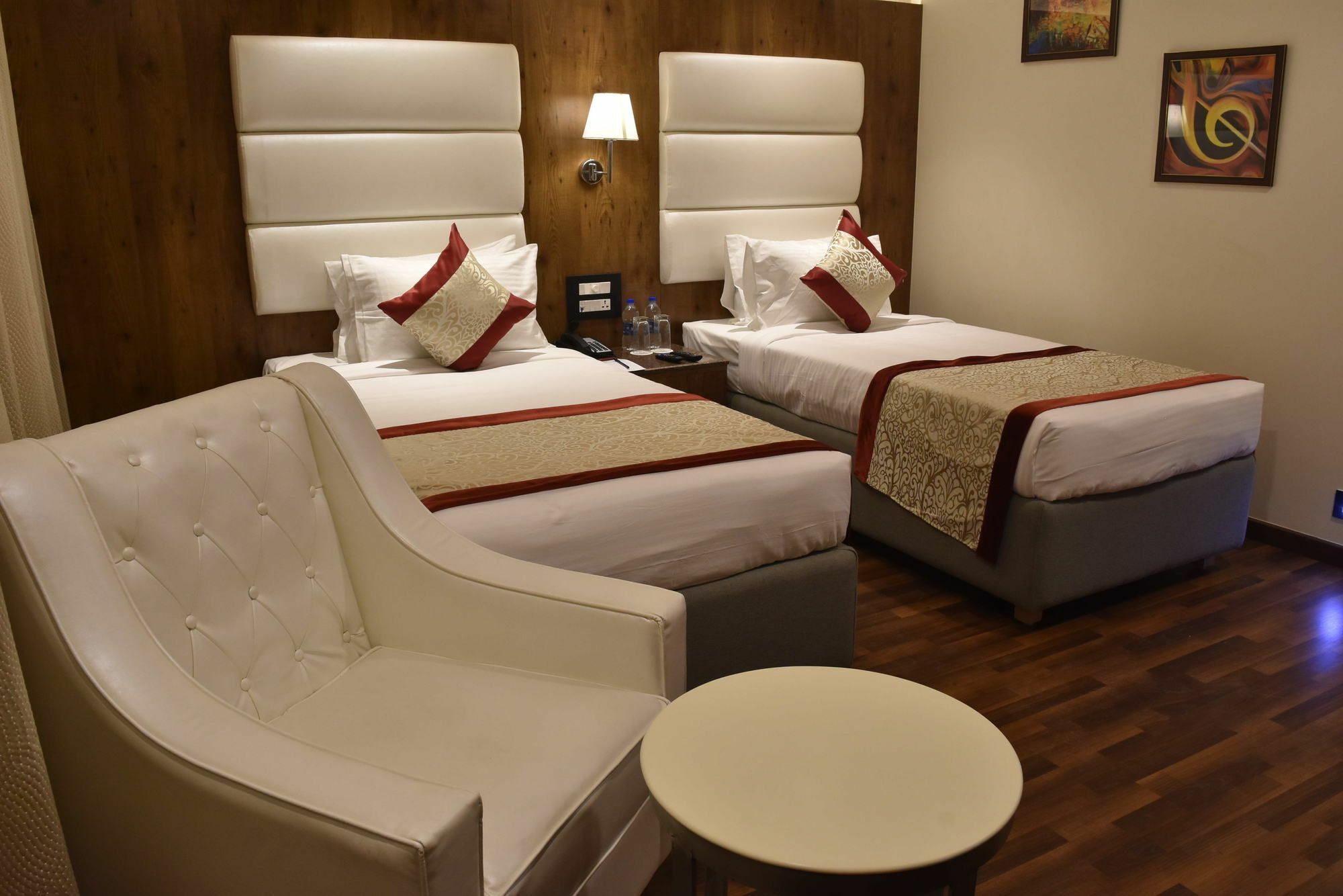 Ss Lumina Hotel Бангалор Екстериор снимка