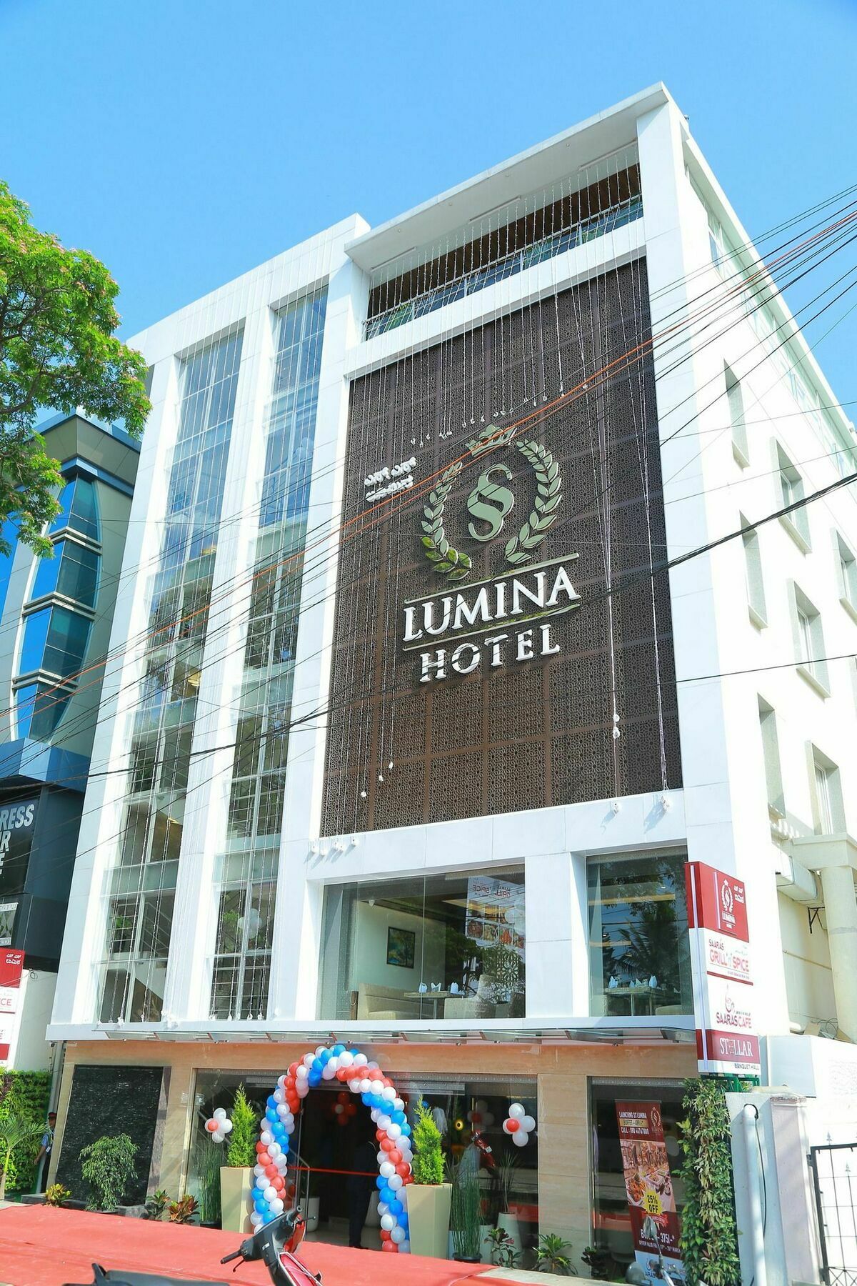 Ss Lumina Hotel Бангалор Екстериор снимка